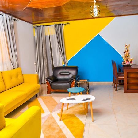 Appartement Meuble 2 Chambres Avec Salle De Bain - 1 Salon - 1E Cuisine - La Concorde - Quartier Nkomkana Yaoundé 外观 照片