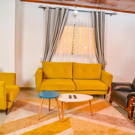 Appartement Meuble 2 Chambres Avec Salle De Bain - 1 Salon - 1E Cuisine - La Concorde - Quartier Nkomkana Yaoundé 外观 照片