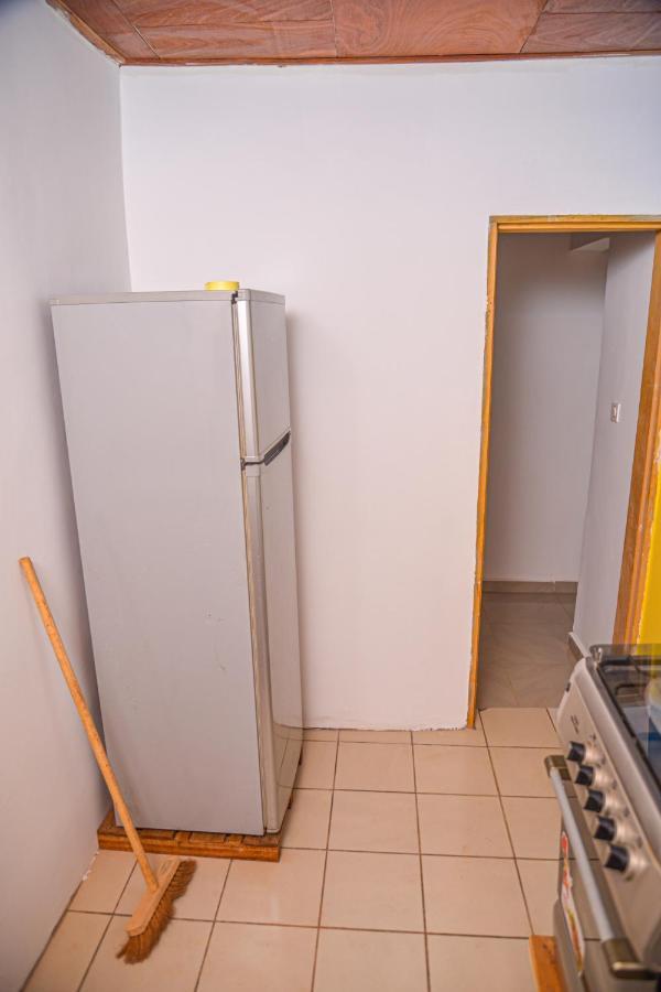 Appartement Meuble 2 Chambres Avec Salle De Bain - 1 Salon - 1E Cuisine - La Concorde - Quartier Nkomkana Yaoundé 外观 照片